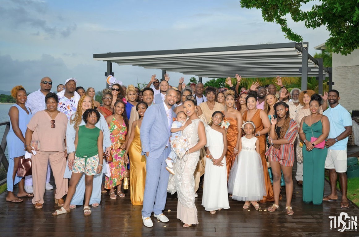 Micro destination wedding group photo at resort