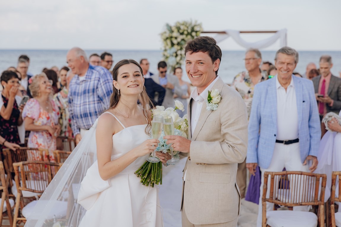 Real wedding at Dreams Playa Mujeres